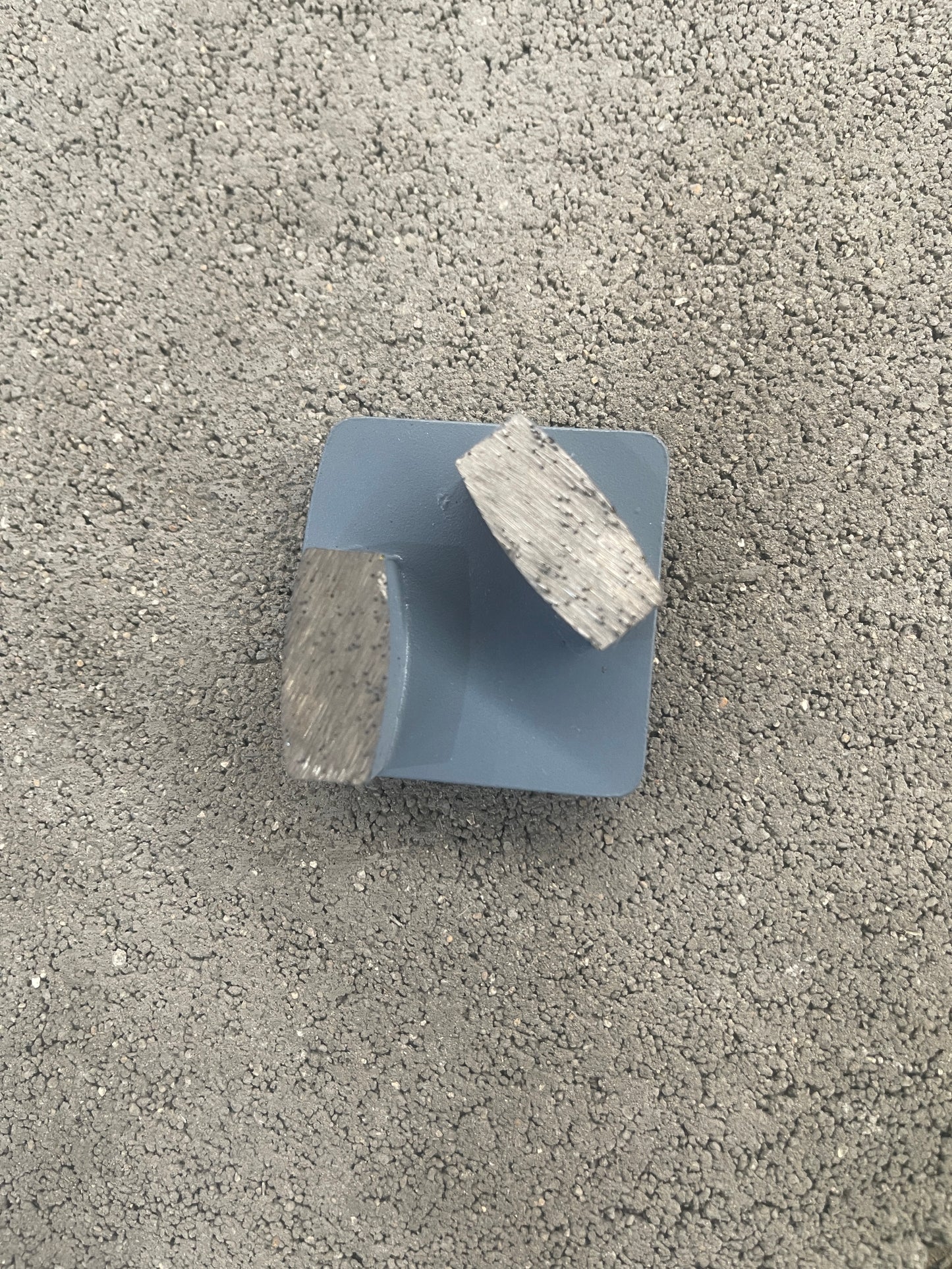 Concrete Grinding Shoes 16M and 30M