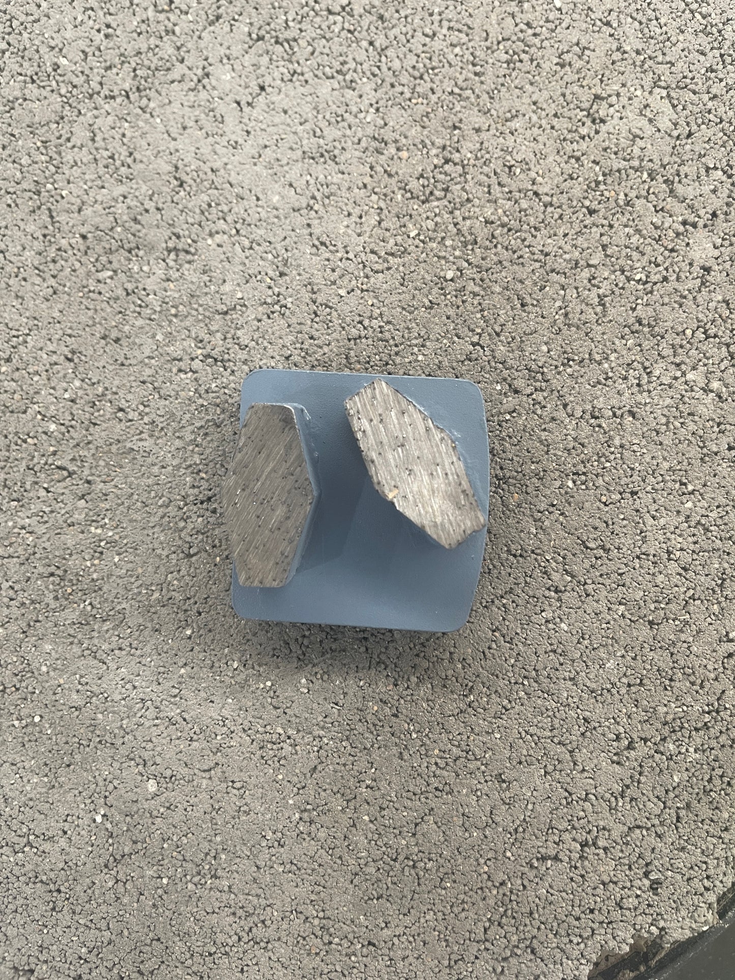 Concrete Grinding Shoes 16M and 30M